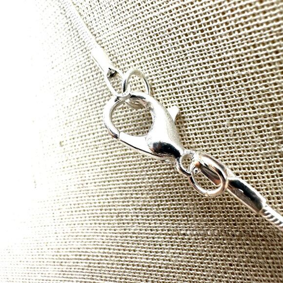 Mushroom wood slice pendant necklace - Picture 7 of 8